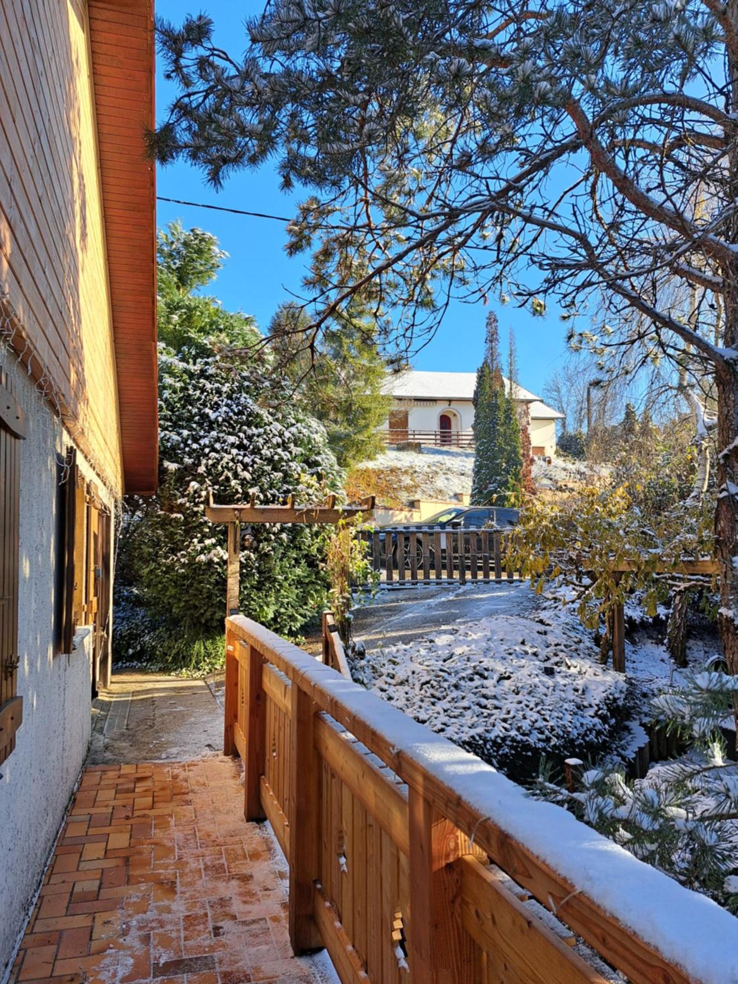 Le Refuge Du Herisson Doucier Exterior foto
